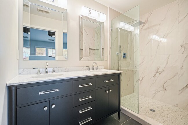 Foto del edificio - 3343 Chastain Gardens Dr NW
