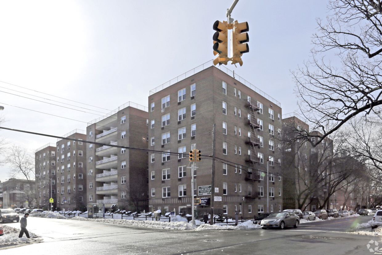 Primary Photo - Kendall Hall Apartments