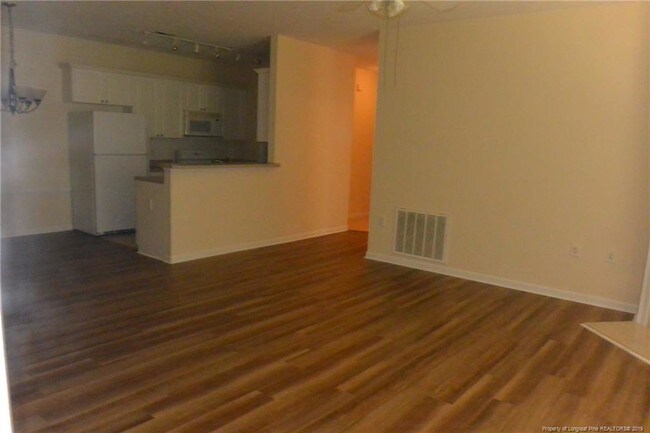 Foto del edificio - 656 Brandermill Rd
