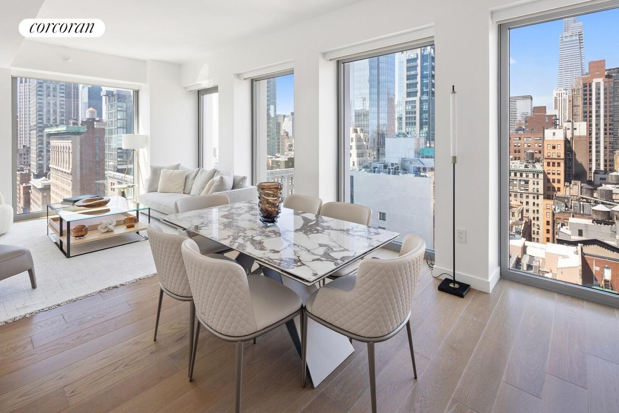 Foto principal - 30 E 31st St