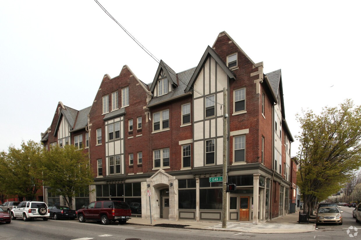 Primary Photo - Stuart Apartments