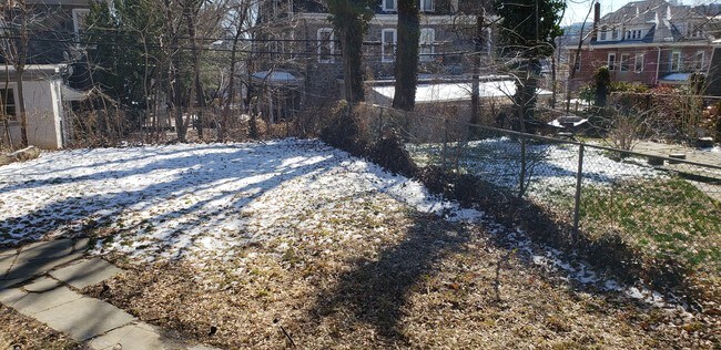 Patio - 130 Sumac St