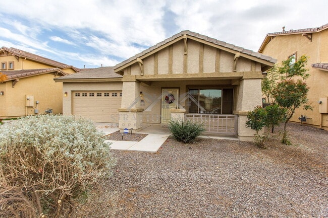 Building Photo - 945 E Blue Spruce Ln