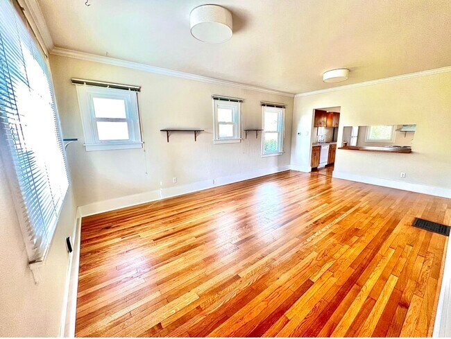 Foto del edificio - 4728 NE 27th Ave