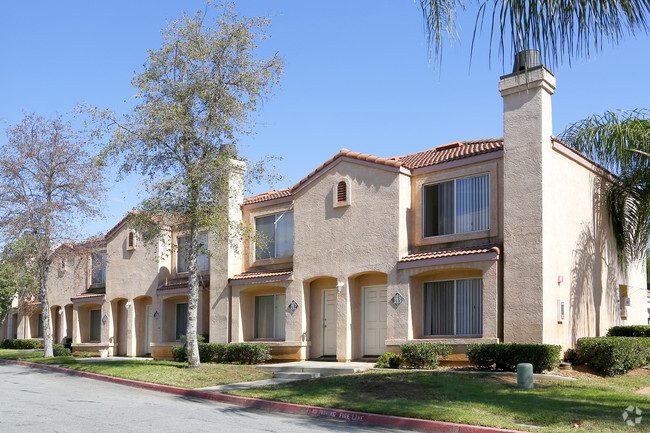 Building Photo - Palos Verdes Townhomes