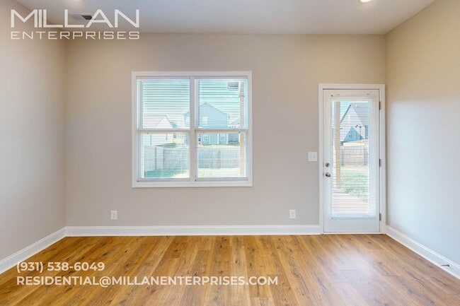 Building Photo - 302 Elwell Rd