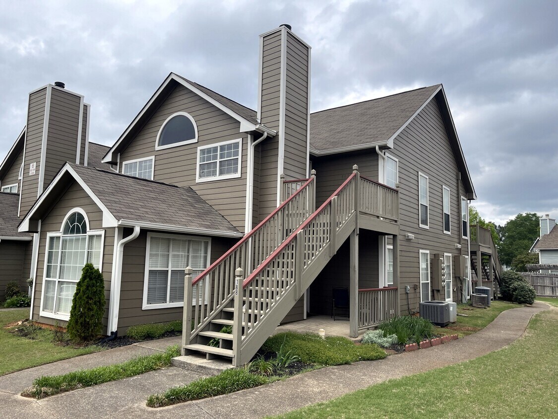 Foto principal - 188 Waters Edge Ln