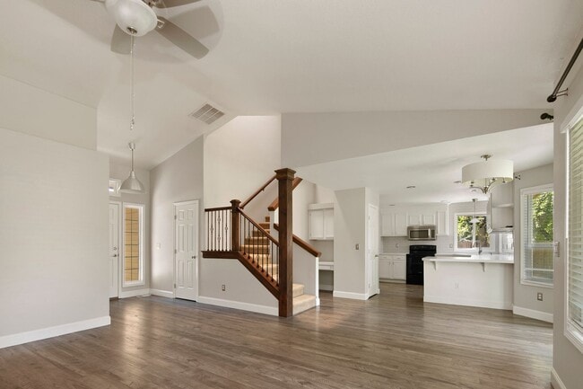Building Photo - Discover this charming 4-bedroom, 2-bathroom home in Meridian!