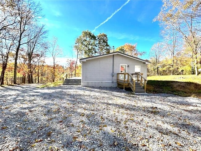 Building Photo - 398 Township Rd 344