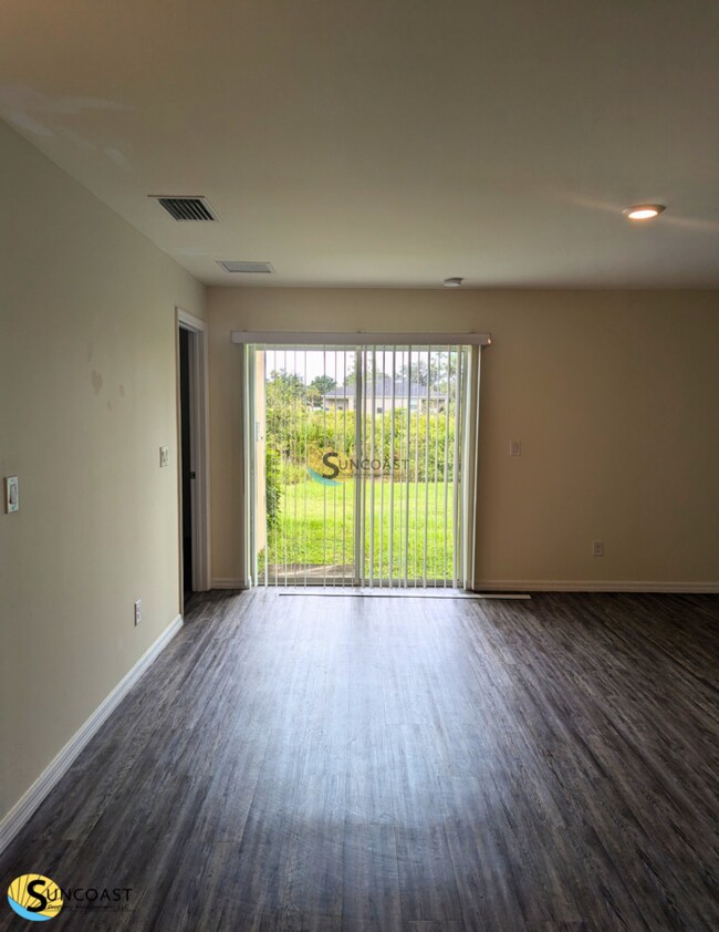Foto del edificio - 1187 Highlands Rd