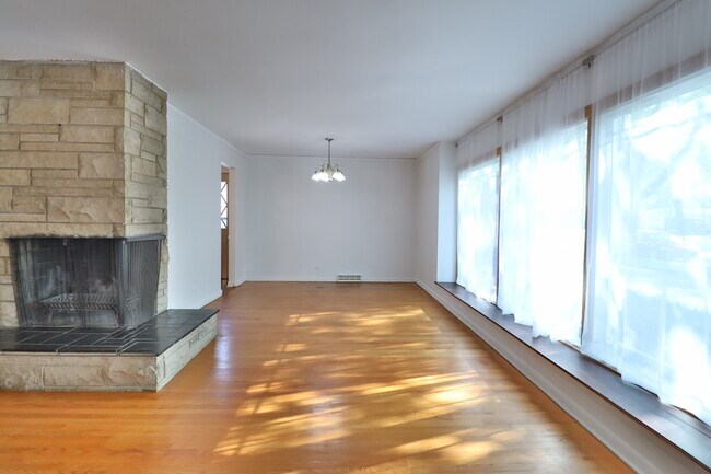 Foto del edificio - 525 N Park Dr