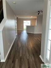 Building Photo - 117 Fairgreen St