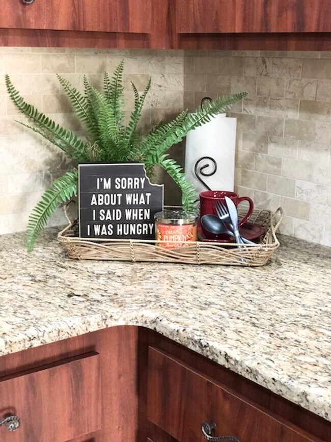 Foto del edificio - Rejuvenated Southwest Ocala Home - REDUCED