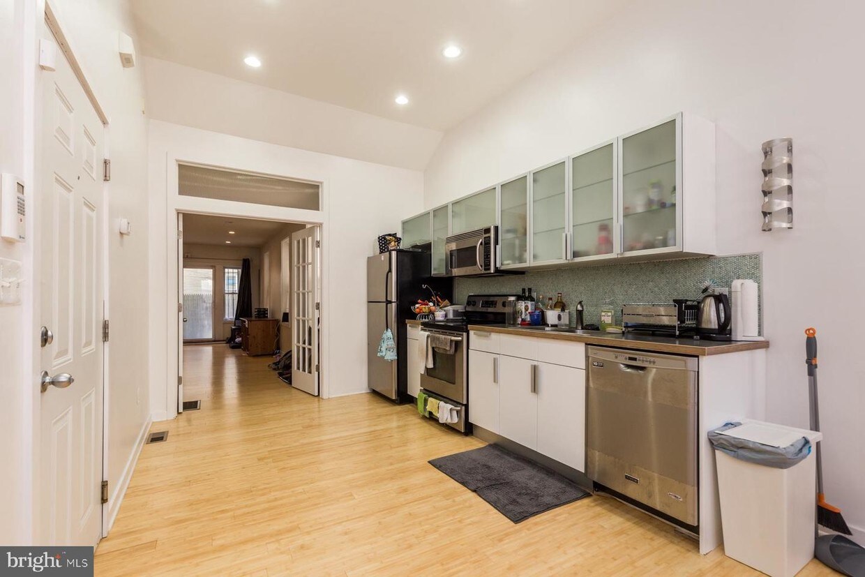 Foto principal - 727 S 22nd St