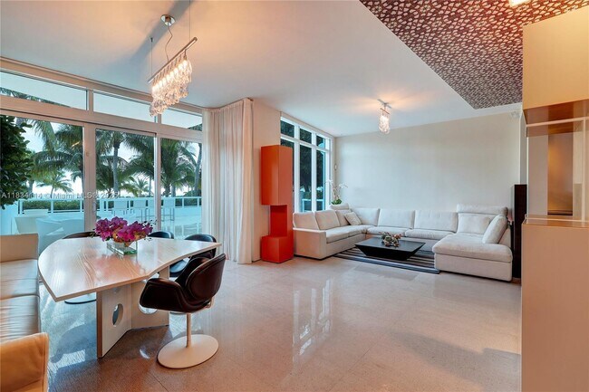 Foto del edificio - 50 South Pointe Dr