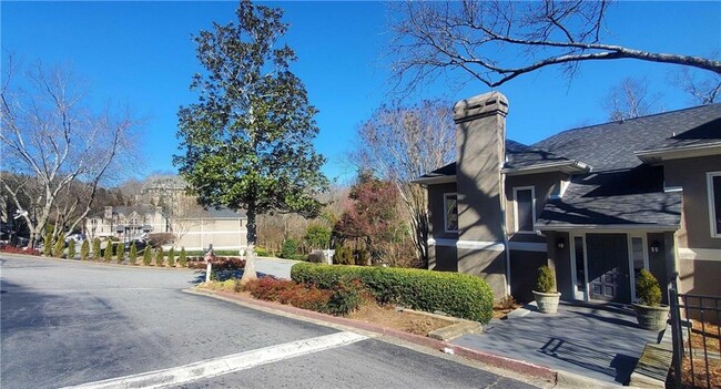 Foto del edificio - 66 St Claire Ln NE