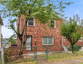 Building Photo - 5034 Ampere St