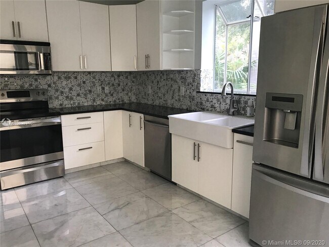 Foto del edificio - 1534 Weeping Willow Way