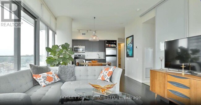 Photo du bâtiment - 103 The Queensway