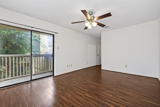 Building Photo - 9435 Pagewood Ln