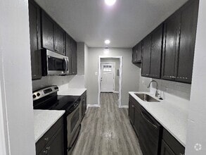 Building Photo - 918 Lindy Ct