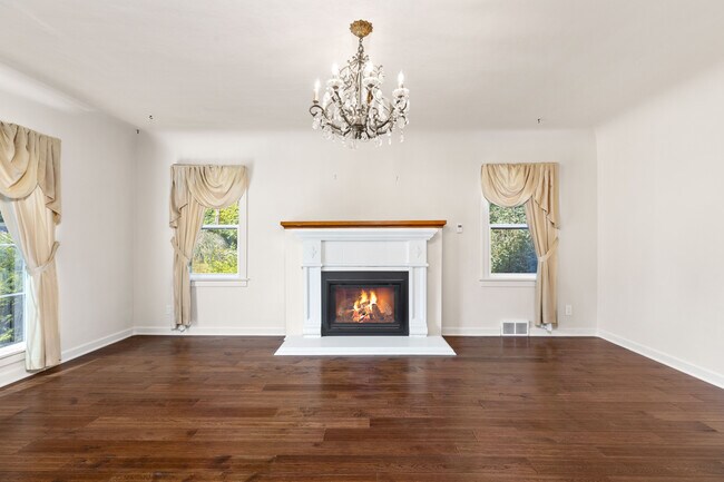 Building Photo - 16606 107th Pl NE