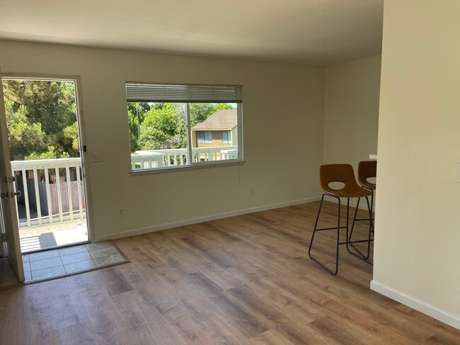 Building Photo - 3170 Camellia Ct