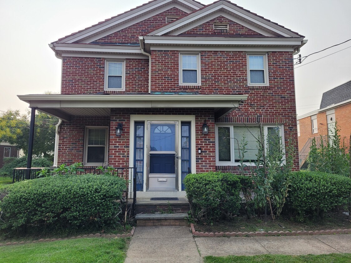 Primary Photo - 2803 N Broom St