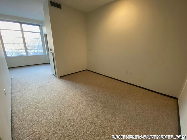 Building Photo - 160 E Berkeley St