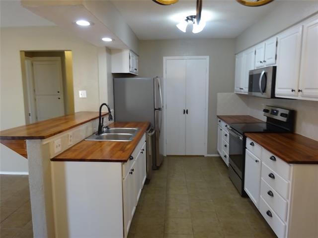 Building Photo - 544 Bluebird Ln