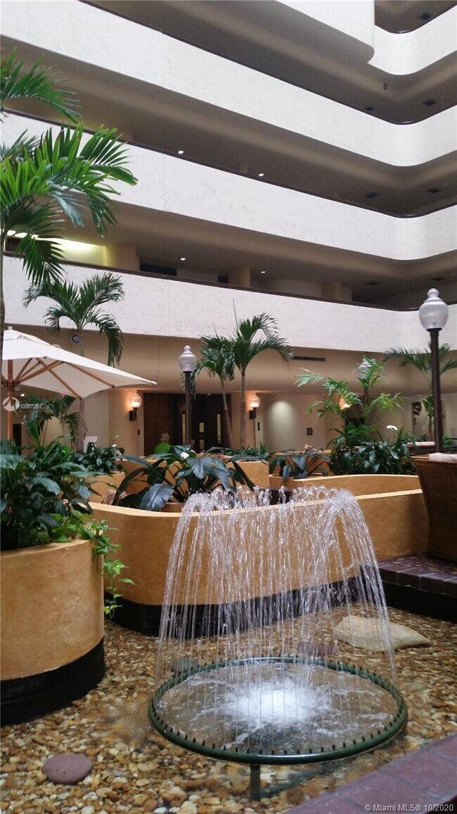 Foto del edificio - 600 Biltmore Way
