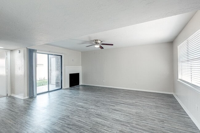 Foto del edificio - Beautiful 2bed/2bath Flat