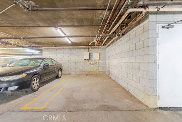 Foto del edificio - 4430 Noble Ave