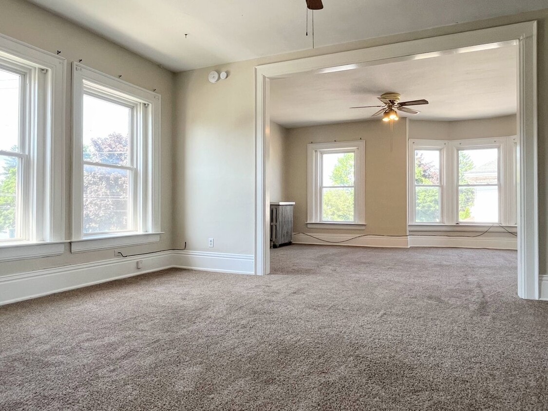 Primary Photo - Penora Street Apartments