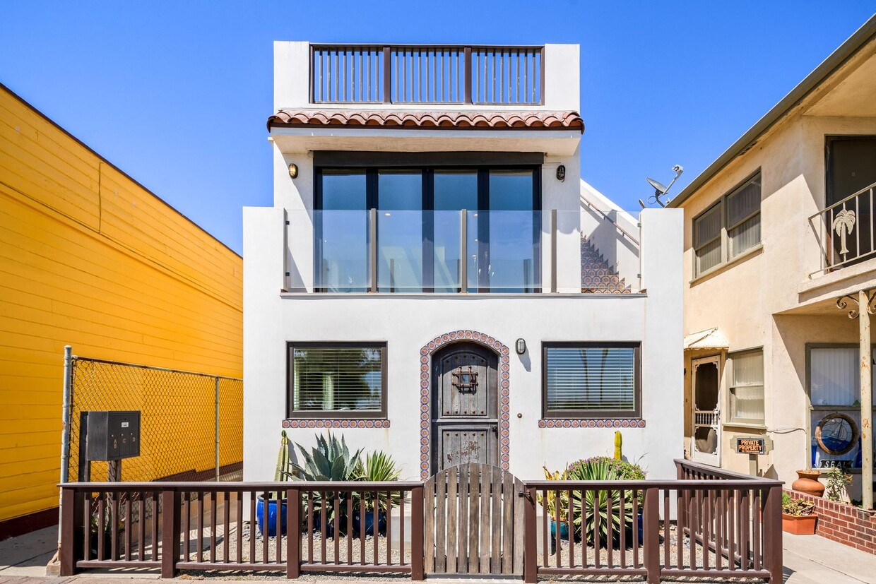 Primary Photo - 913 Ocean Ave.