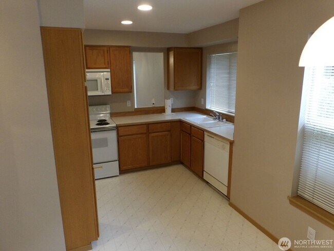 Foto del edificio - 3Bd/2.5Ba Bothell Townhouse