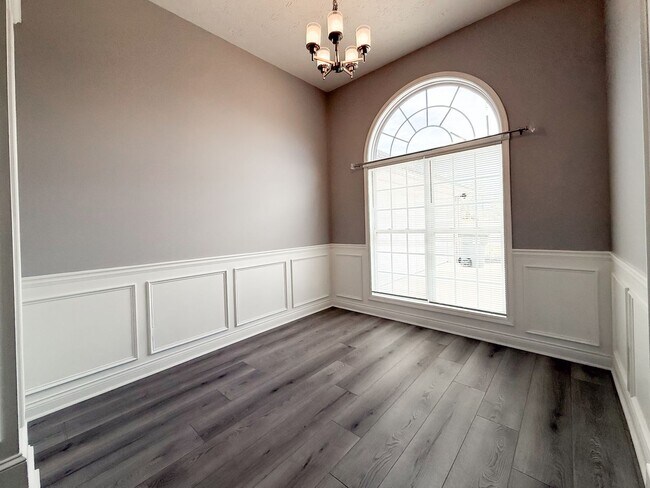 Building Photo - 2018 Tranquil Ln