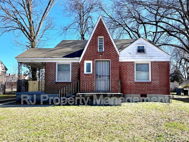 Photo - 1598 Marianna St House