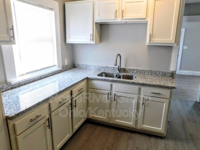 Foto del edificio - 81 Pointview Ave