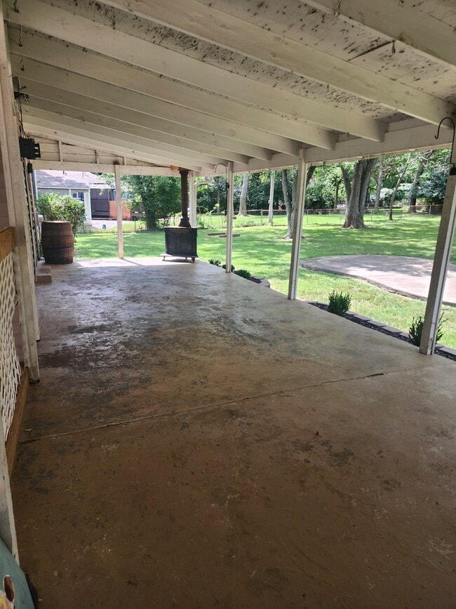 Building Photo - 213 Ramsey Ln