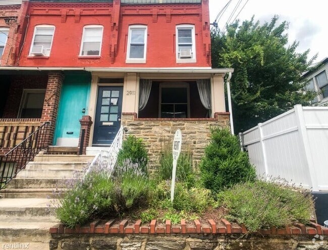 Building Photo - 2911 Poplar St
