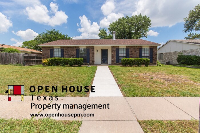 Primary Photo - 721 Cambridge Dr, Plano