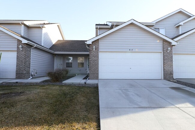 Building Photo - Beautifully Renovated Town home in Eaton.