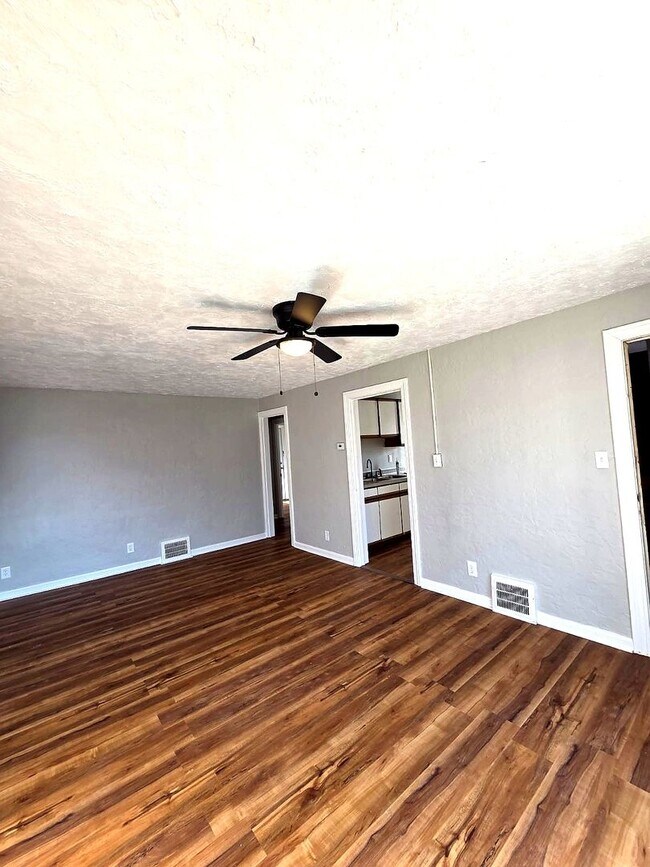 Foto del edificio - 525 E 222nd St