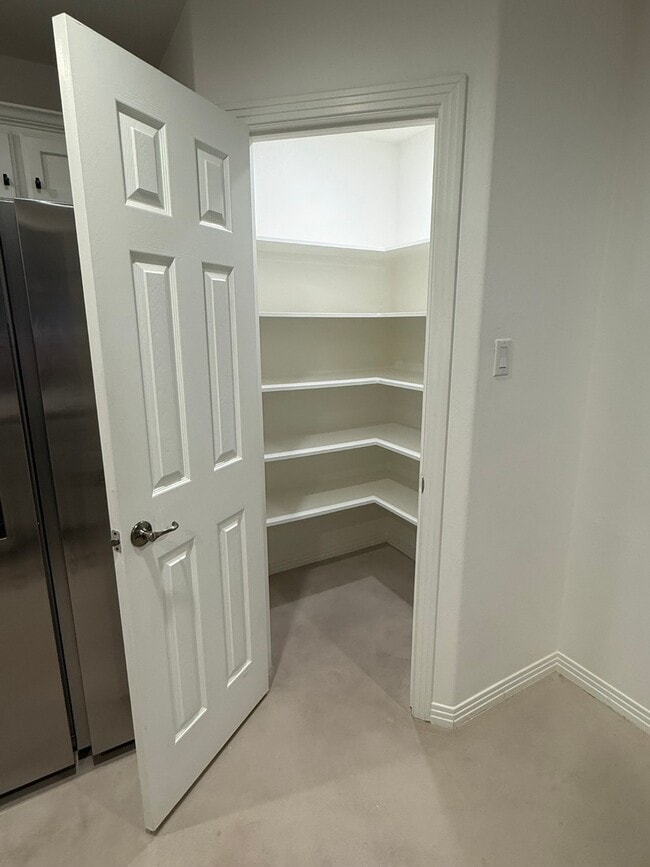 Building Photo - 10630 Morado Cir