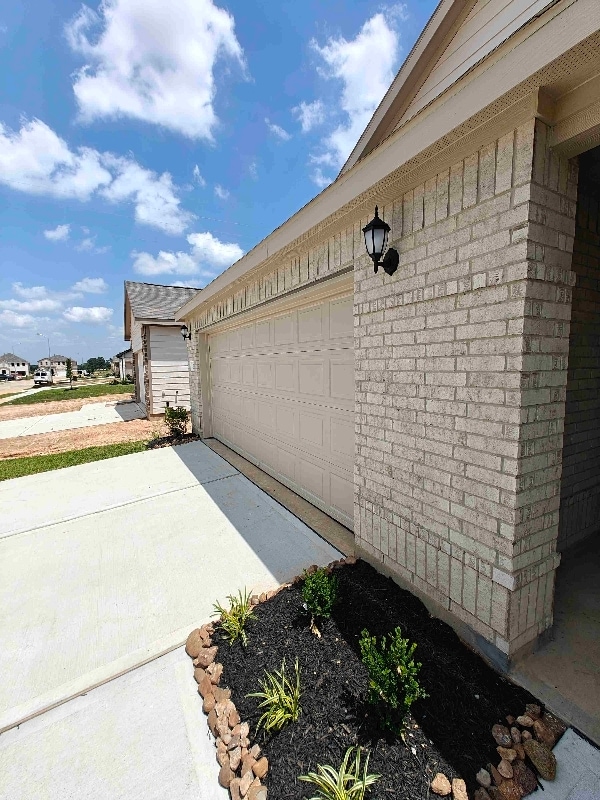 Building Photo - 22406 Birch Bud Ln