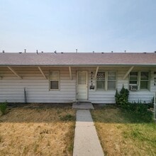 Building Photo - 1042 S Nebraska Ave