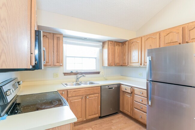 Building Photo - 4050 S Espana Way