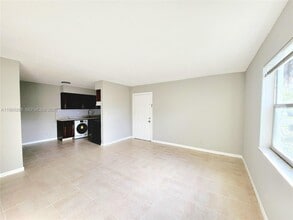 Building Photo - 191 SW 15th St