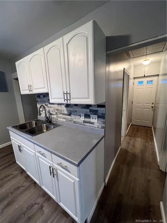 11 Locke St, Ansonia, CT 06401 Room for Rent in Ansonia, CT